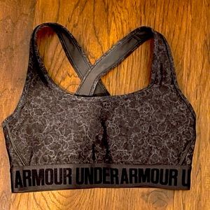 Small Under Armour sports bra
